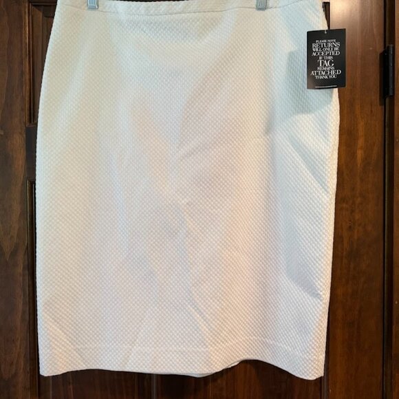 Pure Collection White Cotton Pencil Skirt, Size 14/16 US NWT - Picture 1 of 5